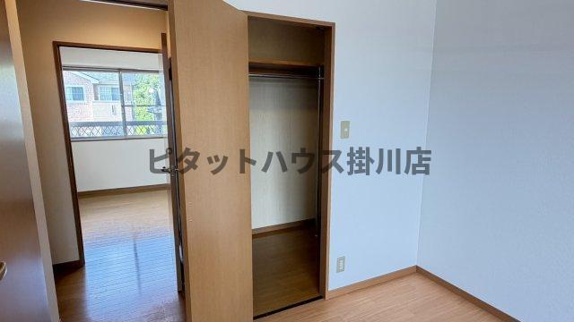 袋井市春岡テラスハウス 収納