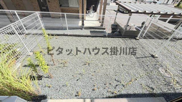 袋井市春岡テラスハウス 庭