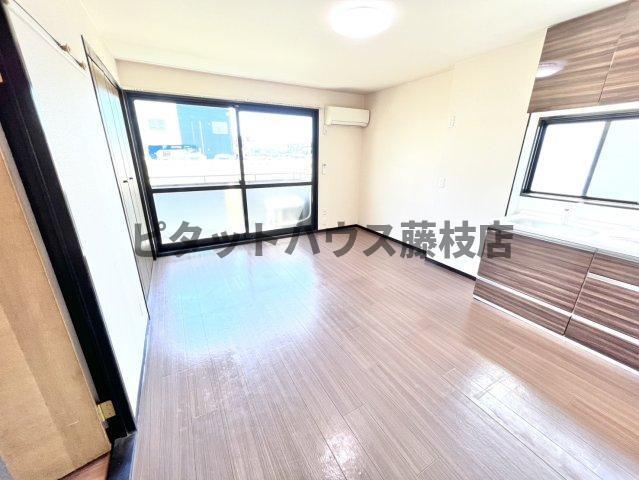 藤枝市高柳アパート リビング