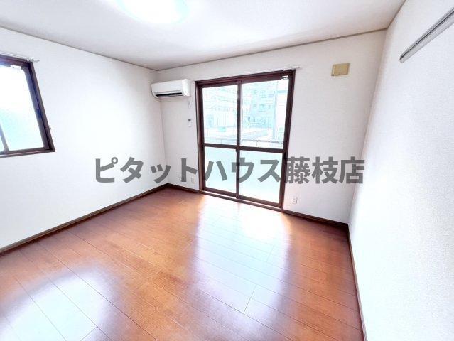 藤枝市駅前アパート リビング
