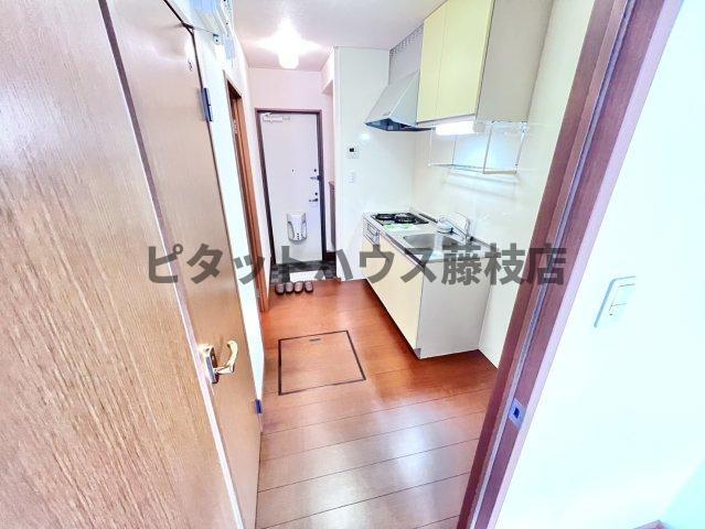藤枝市駅前アパート リビング