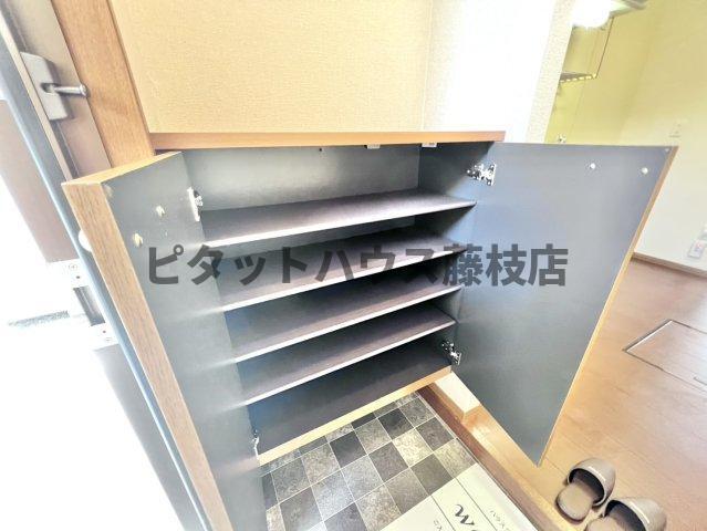 藤枝市駅前アパート 玄関