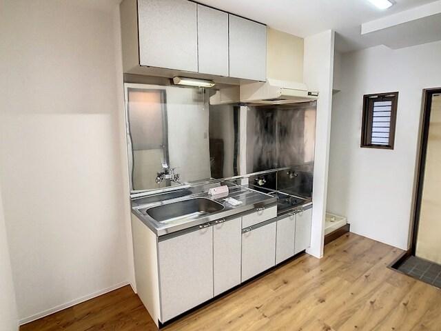 掛川市中央アパート キッチン