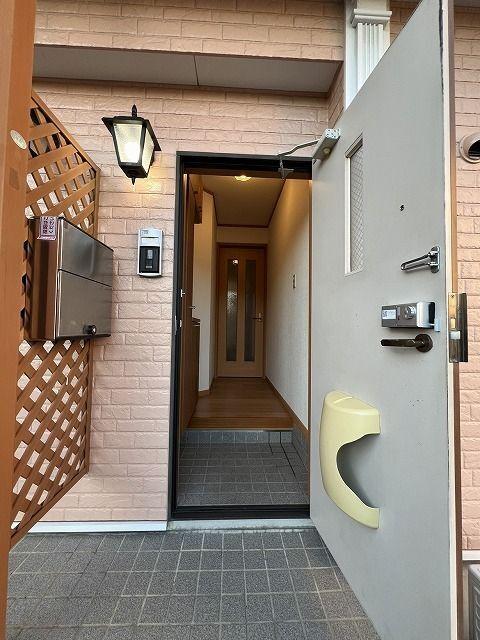 焼津市東小川アパート 玄関