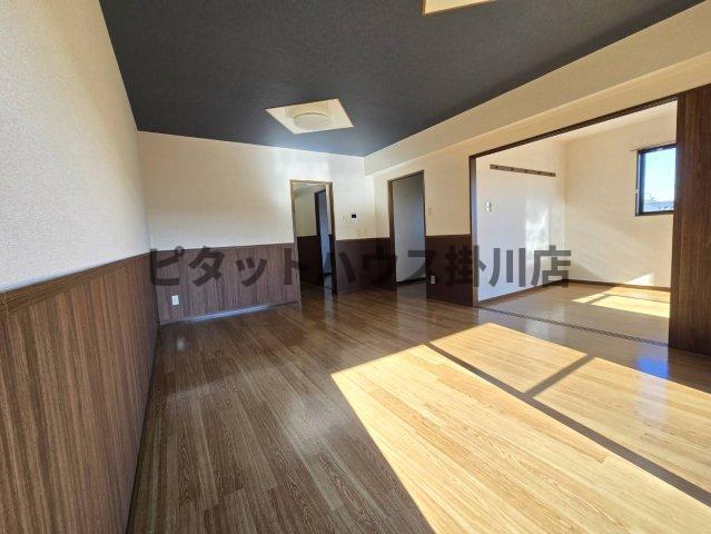掛川市亀の甲アパート リビング