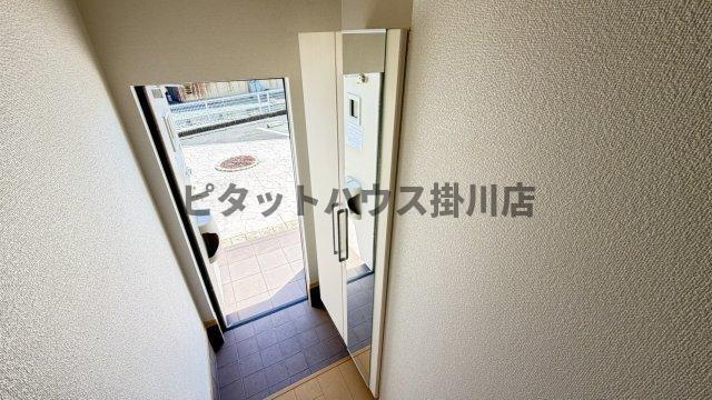 掛川市大渕アパート 玄関