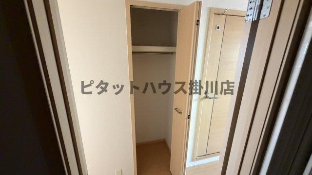 掛川市大渕アパート 収納