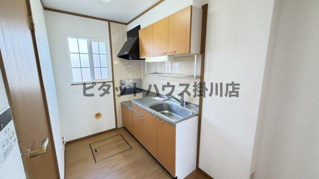 掛川市沖之須アパート キッチン