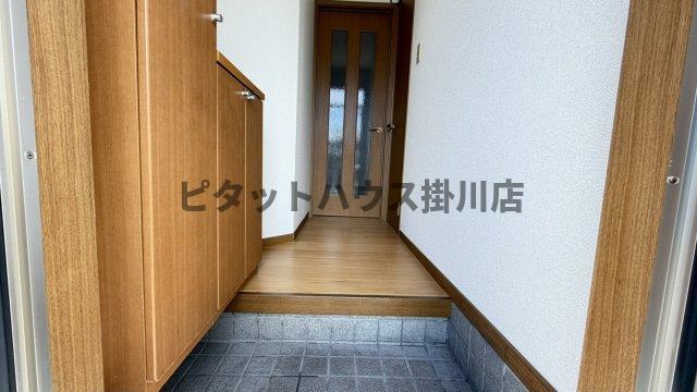 掛川市沖之須アパート 玄関