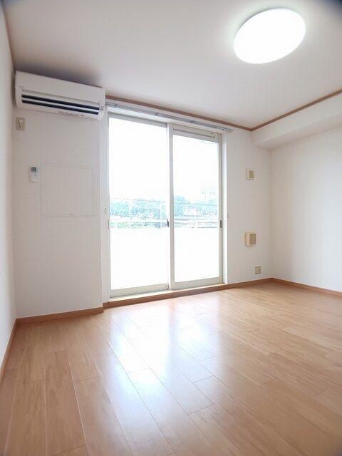 掛川市杉谷南アパート リビング