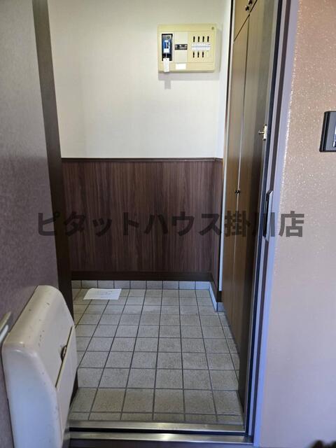 掛川市亀の甲アパート 玄関