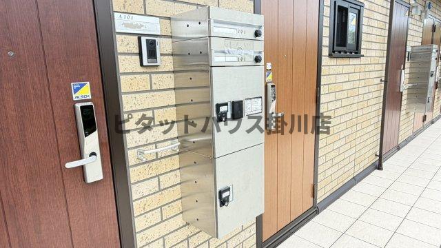 掛川市下垂木アパート 収納