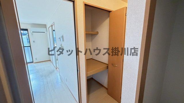掛川市西大渕アパート 収納