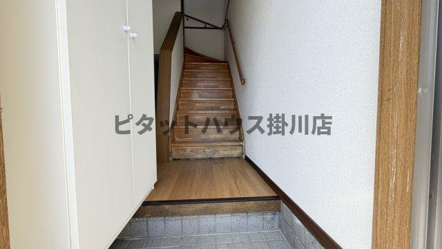 掛川市大渕アパート 玄関