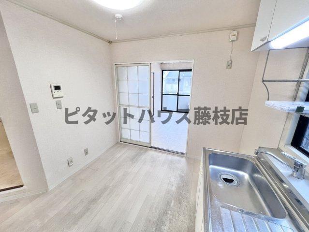 藤枝市高柳アパート キッチン