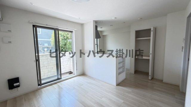 袋井市袋井アパート リビング