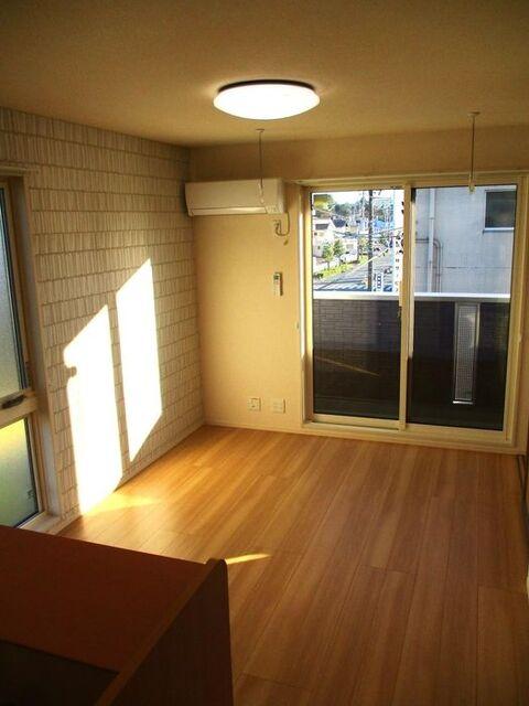 掛川市弥生町アパート リビング