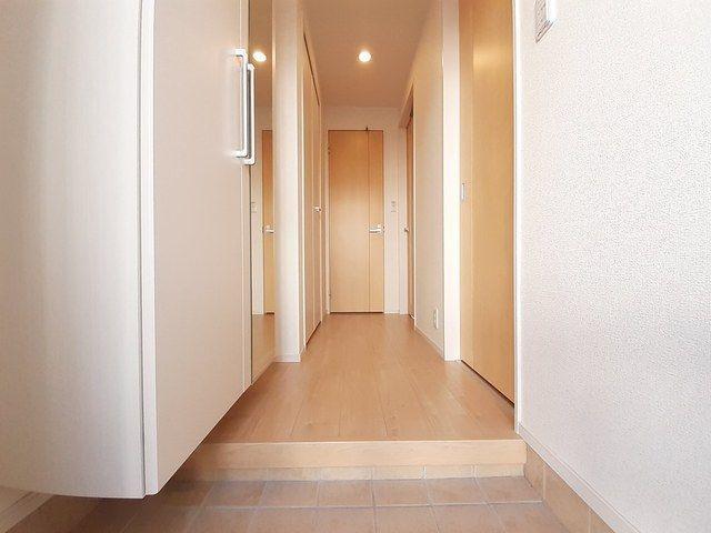 菊川市赤土アパート 玄関