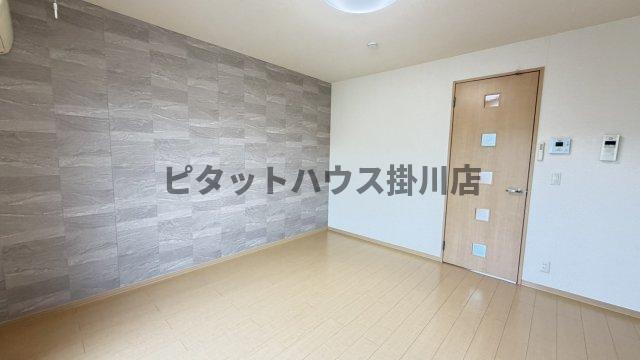 袋井市愛野南アパート 玄関
