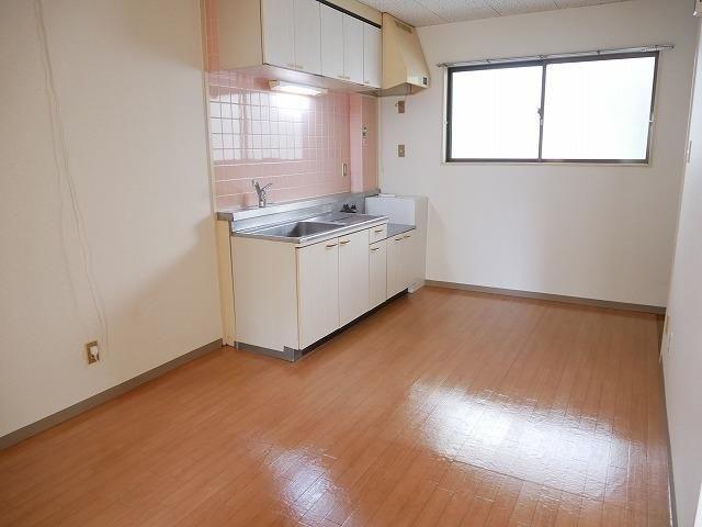焼津市三ケ名マンション リビング