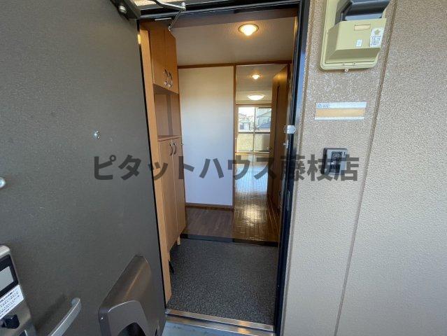 焼津市八楠アパート 玄関