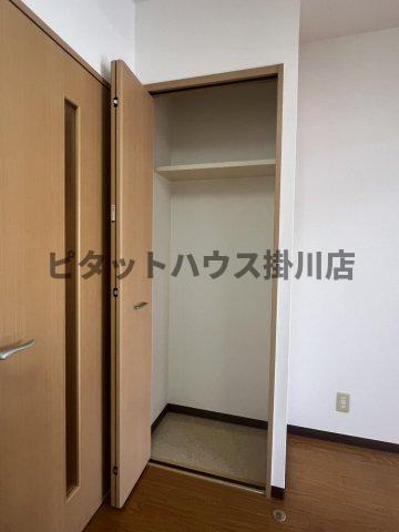 菊川市加茂アパート 収納
