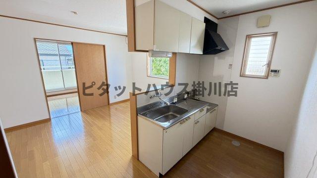袋井市高尾アパート 室内
