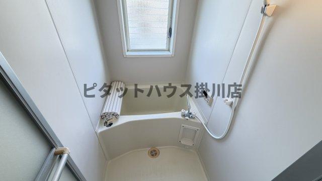 袋井市高尾アパート バス／シャワー