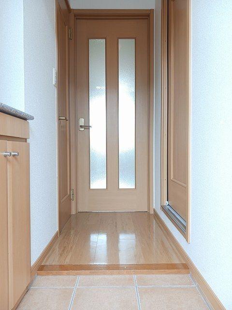 磐田市富士見町アパート 玄関