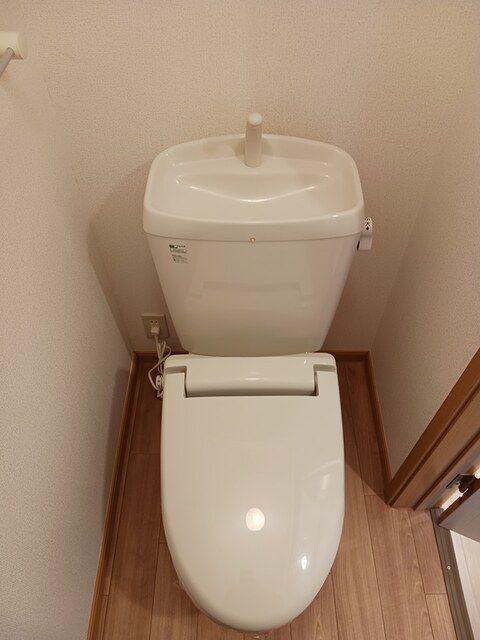 磐田市上大之郷アパート トイレ