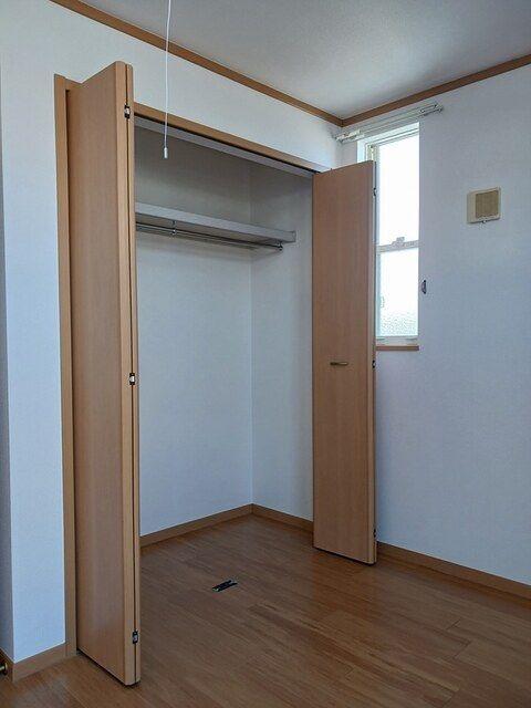 磐田市上大之郷アパート 収納