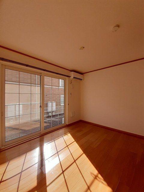 磐田市明ケ島原アパート リビング