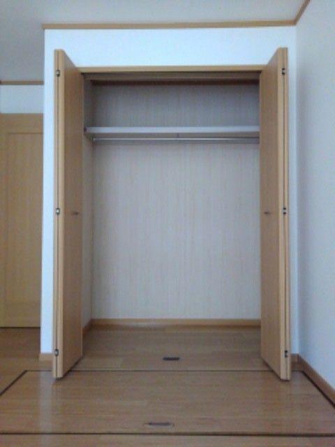磐田市明ケ島原アパート 収納