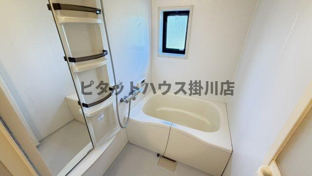 菊川市西方アパート バス／シャワー