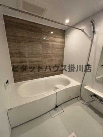 菊川市西方アパート バス／シャワー