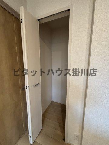 菊川市西方アパート 収納