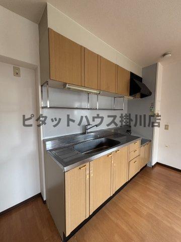 掛川市高御所マンション キッチン