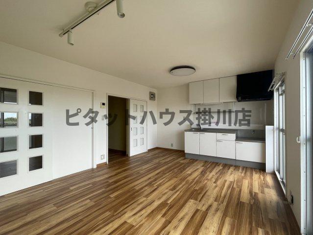 磐田市上本郷アパート リビング