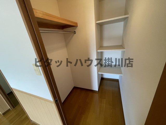 袋井市下山梨マンション 収納
