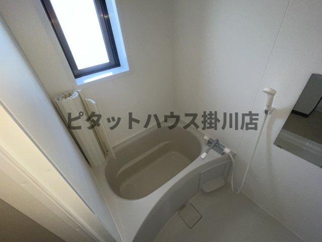 磐田市上本郷アパート バス／シャワー