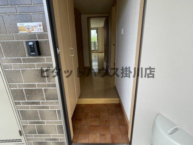 袋井市宇刈アパート 玄関