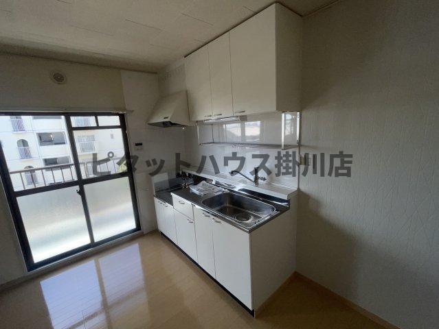 磐田市上本郷アパート キッチン