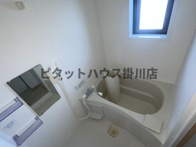 磐田市上本郷アパート バス／シャワー