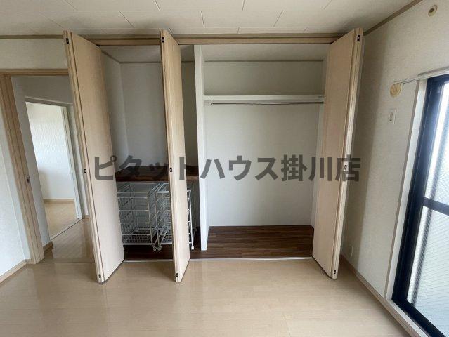 磐田市上本郷アパート 収納