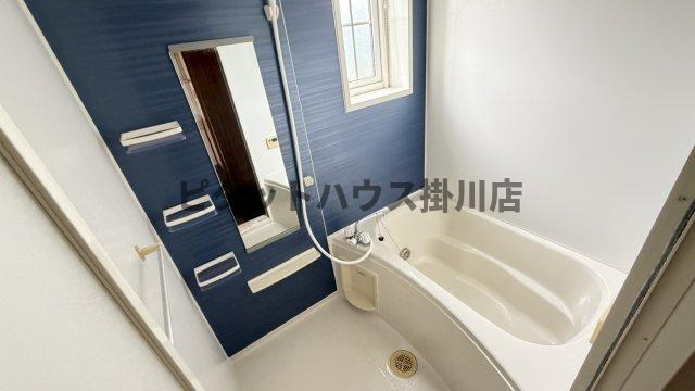 菊川市加茂アパート バス／シャワー
