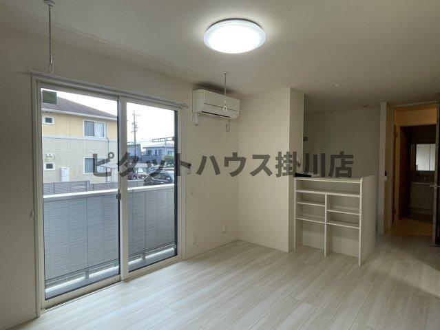 磐田市三ケ野台アパート リビング