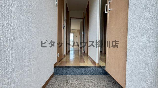 菊川市吉沢マンション 玄関