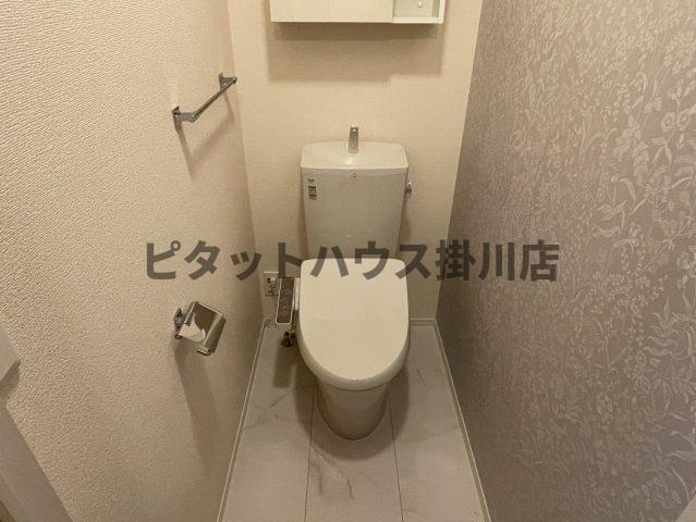 磐田市三ケ野台アパート トイレ