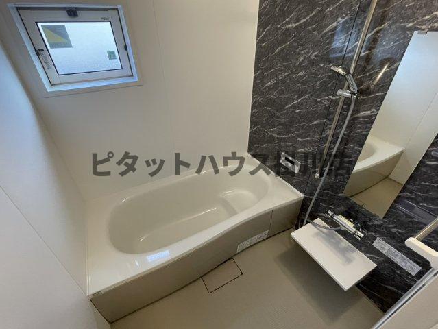 磐田市三ケ野台アパート バス／シャワー