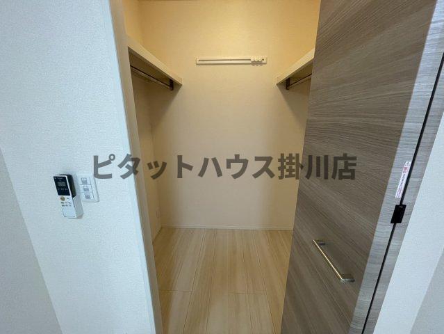 磐田市三ケ野台アパート 収納